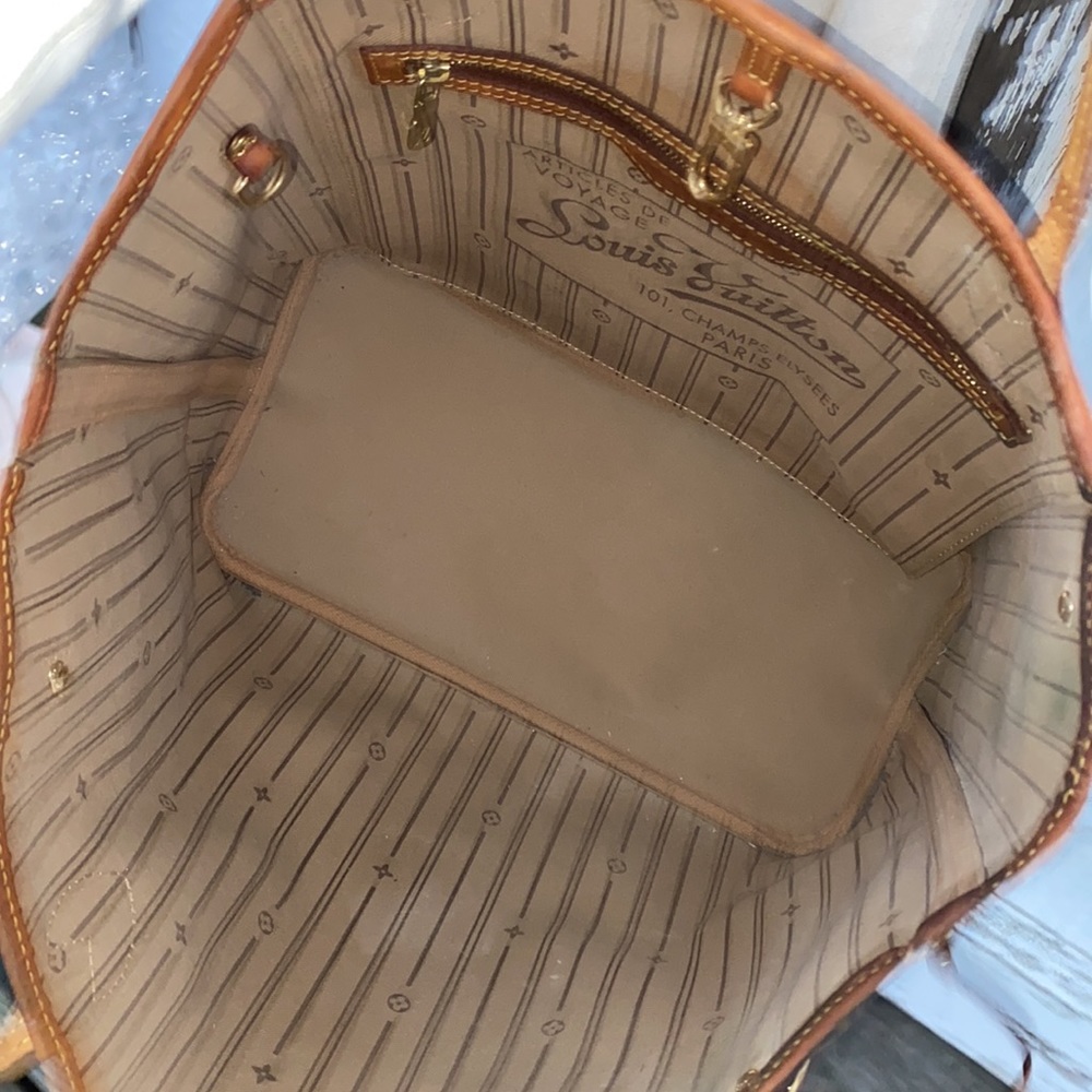 LV Neverfull MM - Picture 10 of 13